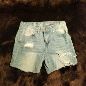 Distressed Cutoff Jean Shorts Size 3
